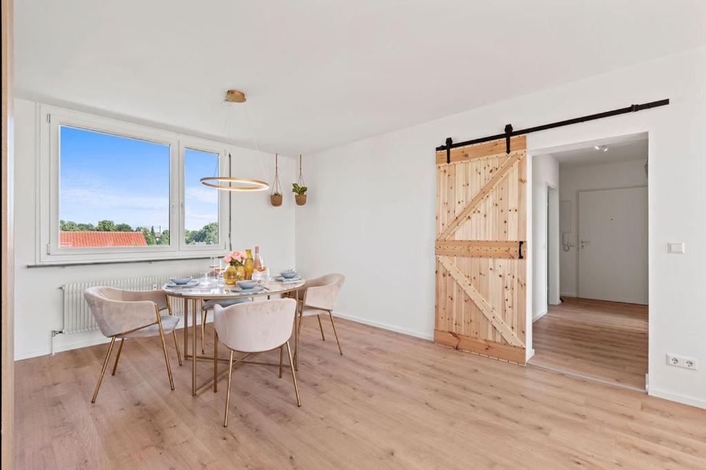 Louises City Penthouse Mit Panorama-Dachterasse Friedrichshafen Bagian luar foto